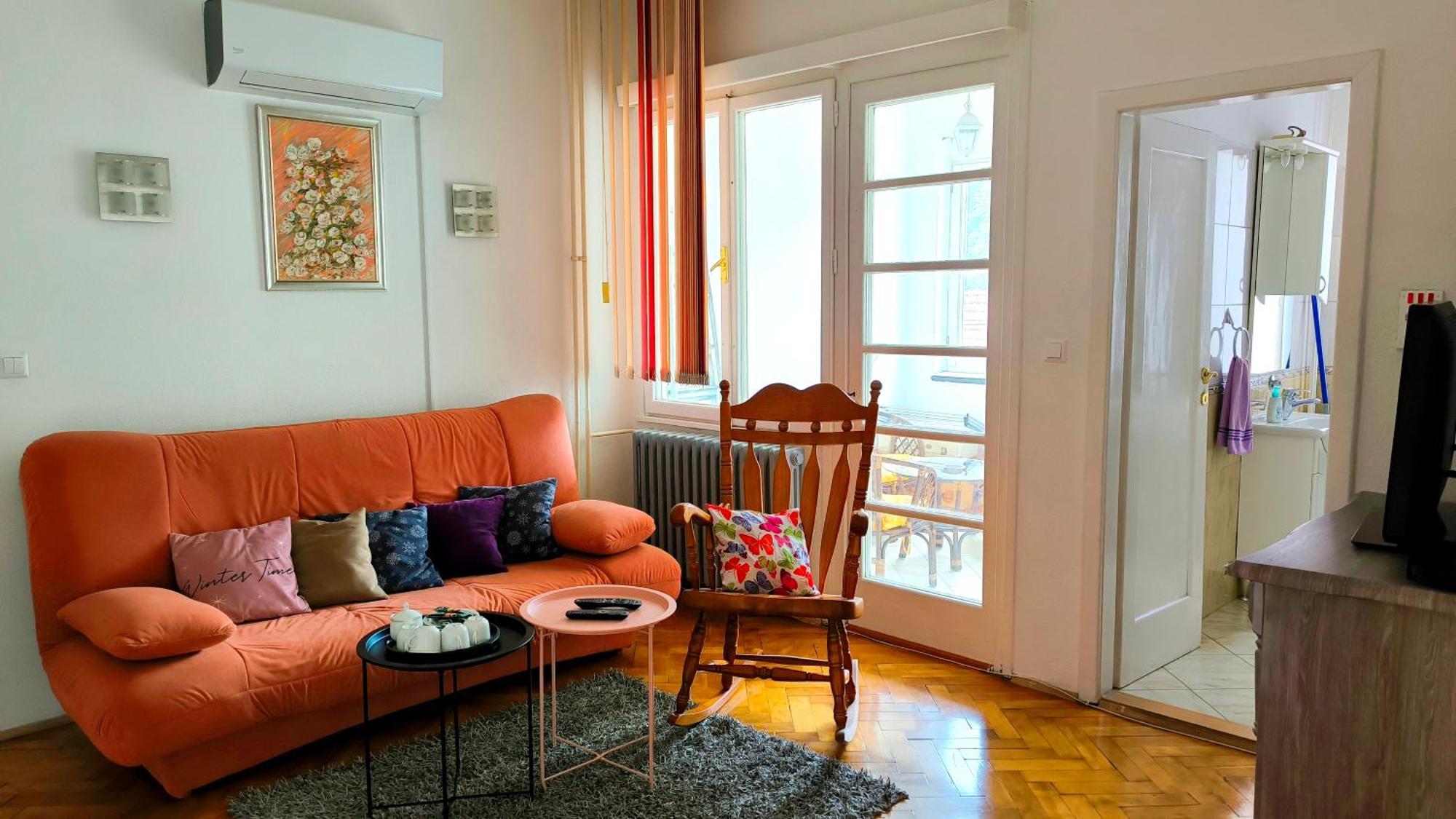 Appartement Trosoban Stan U Zenici à Zenica Extérieur photo