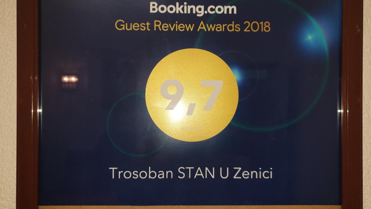 Appartement Trosoban Stan U Zenici à Zenica Extérieur photo